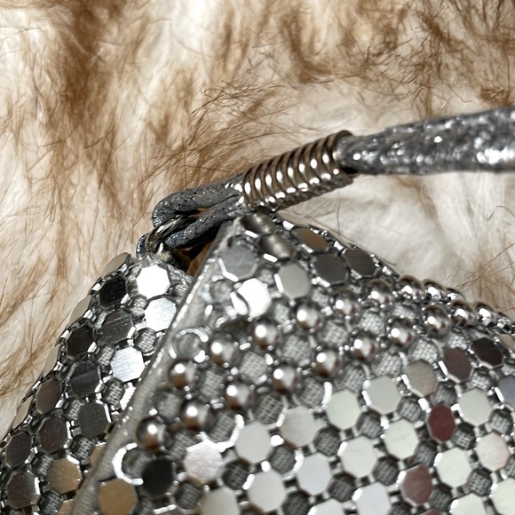 Vintage silver mesh shoulder / crossbody bag - Picture 7 of 7